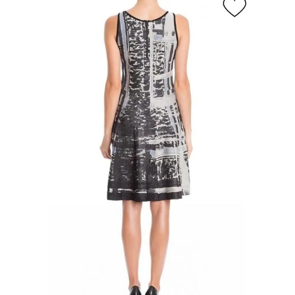 Nic + Zoe Crosstown Twirl Fit & Flare Knit Dress Sleeveless Tank Summer M - Picture 2 of 7
